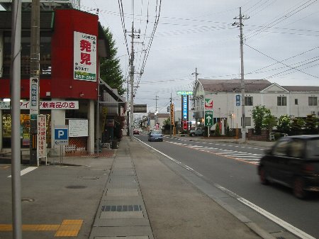 駅前の道路